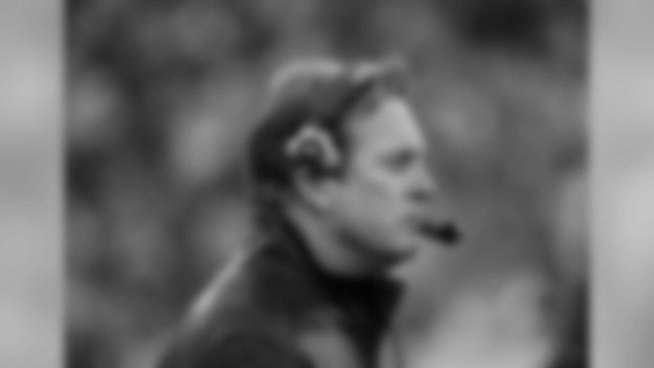 Jacksonville Jaguars head coach Jack Del Rio watches his team play the Tennessee Titans as a light snow falls in the second quarter of an NFL football game on Sunday, Dec. 5, 2010, in Nashville, Tenn. (AP Photo/Frederick Breedon)