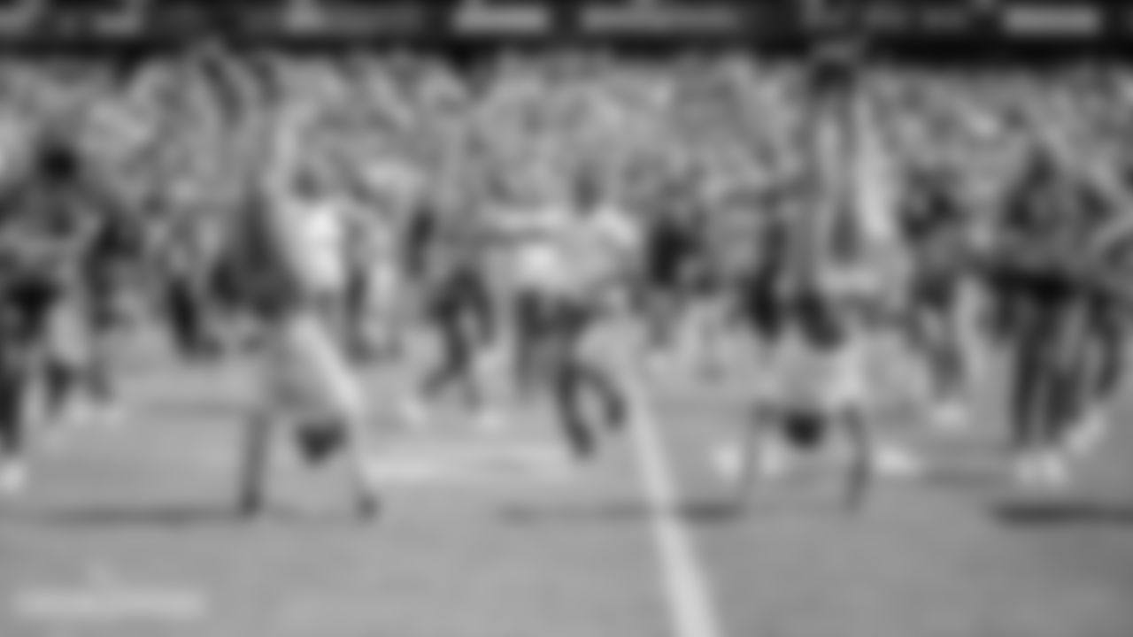during the game between the Tennessee Titans and the Las Vegas Raiders at Nissan Stadium on September 25, 2022 in Nashville, TN. Photo By Joe Howell/Tennessee Titans