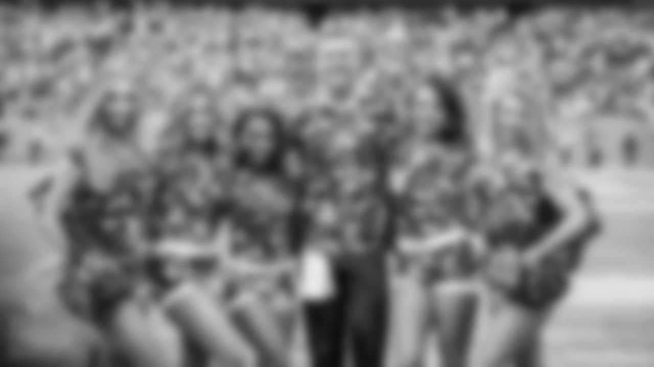 Tennessee Titans Cheerleaders during the game between the Tennessee Titans and the New Orleans Saints at Nissan Stadium on November 14, 2021 in Nashville, TN. Photo By Lakin Householder/Tennessee Titans