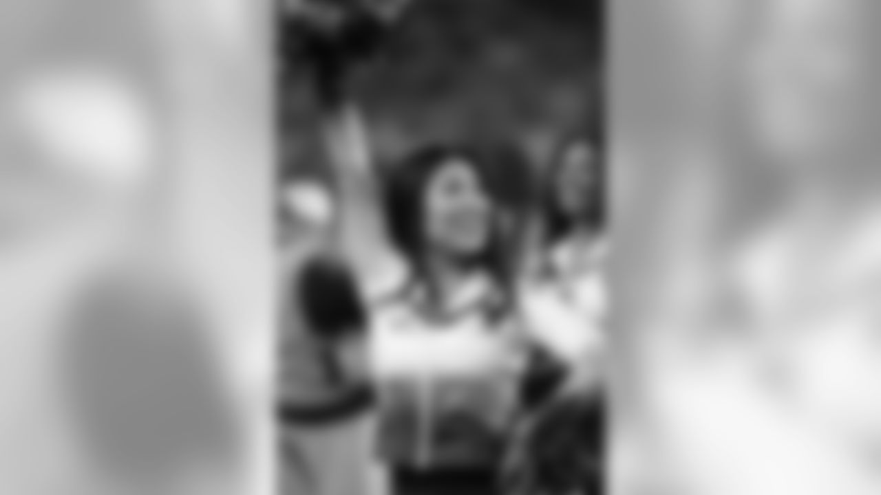 cheer2018colts67133seqn}