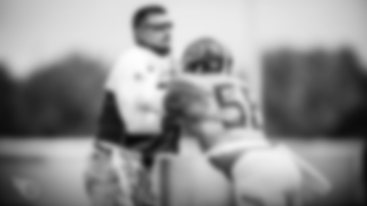 NASHVILLE, TN - AUGUST 31, 2020 - Head coach Mike Vrabel of the Tennessee Titans and Outside linebacker Harold Landry III #58 of the Tennessee Titans during practice at Saint Thomas Sports Park in Nashville, TN. Photo By Donald Page/Tennessee Titans