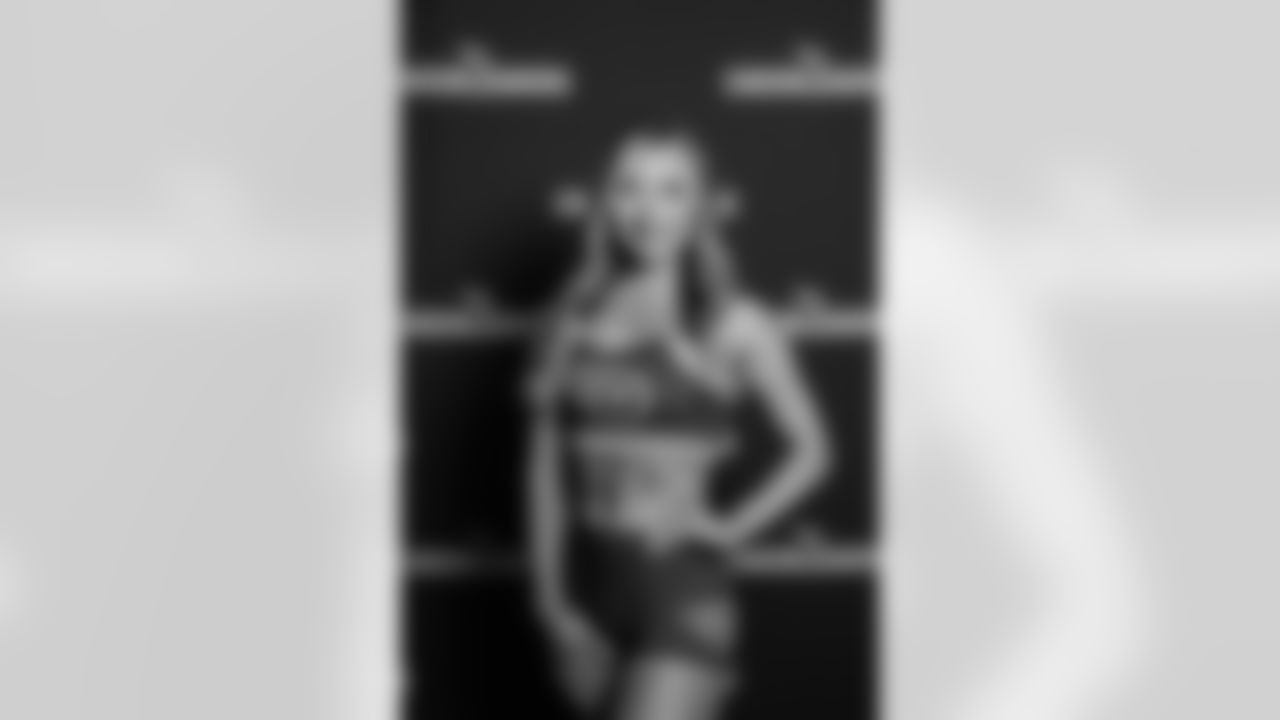 Susanna Dunn cheerleading tryout headshot on March 27, 2023 in Nashville, TN. Photo By Kaitlyn Hungerford/Tennessee Titans
