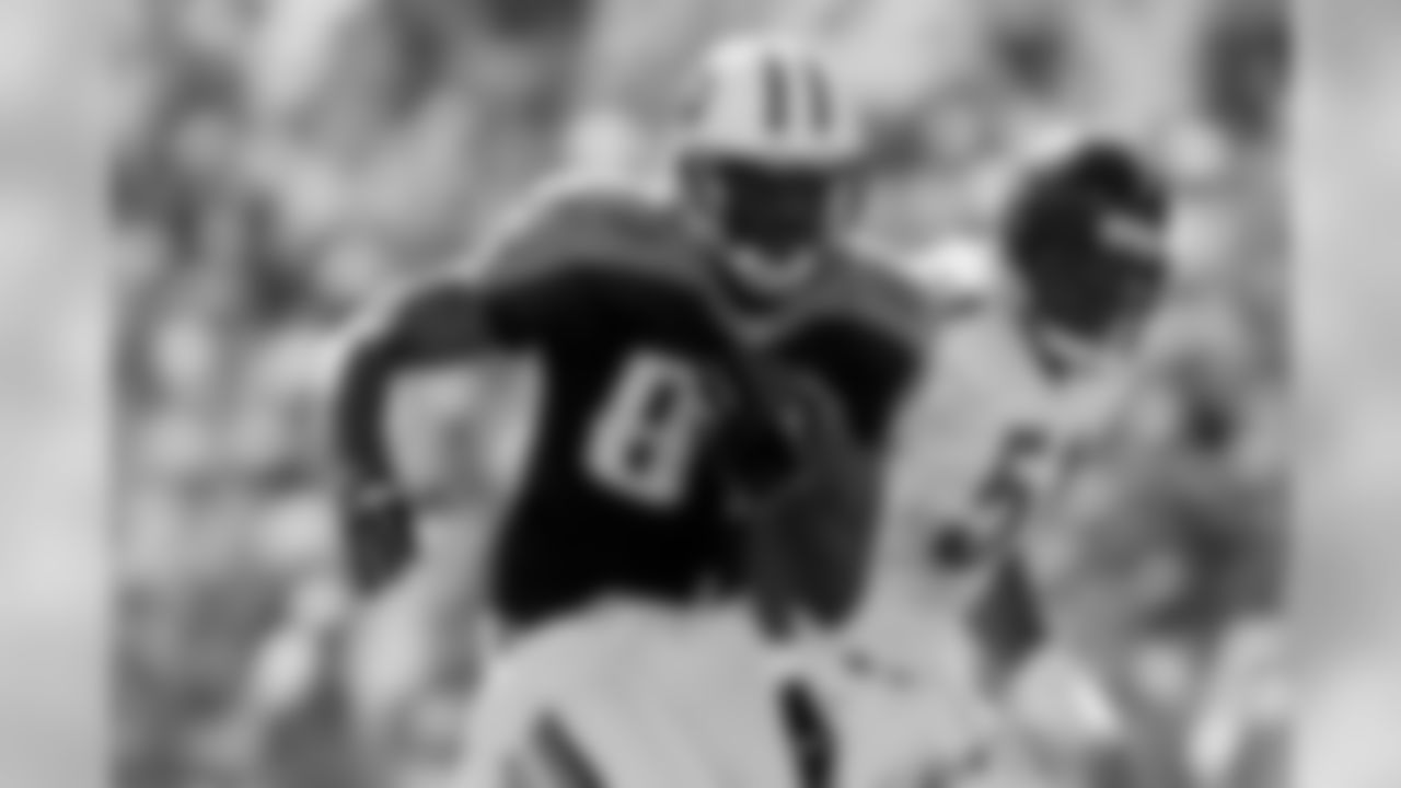 The Tennessee Oilers selected Kevin Dyson at the 16th spot in the 1998 NFL Draft before becoming the Tennessee Titans in 1999.