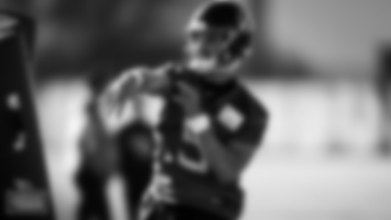 Quarterback Logan Woodside #5 of the Tennessee Titans during practice at Saint Thomas Sports Park on January 05, 2022 in Nashville, TN. Photo By Donald Page/Tennessee Titans