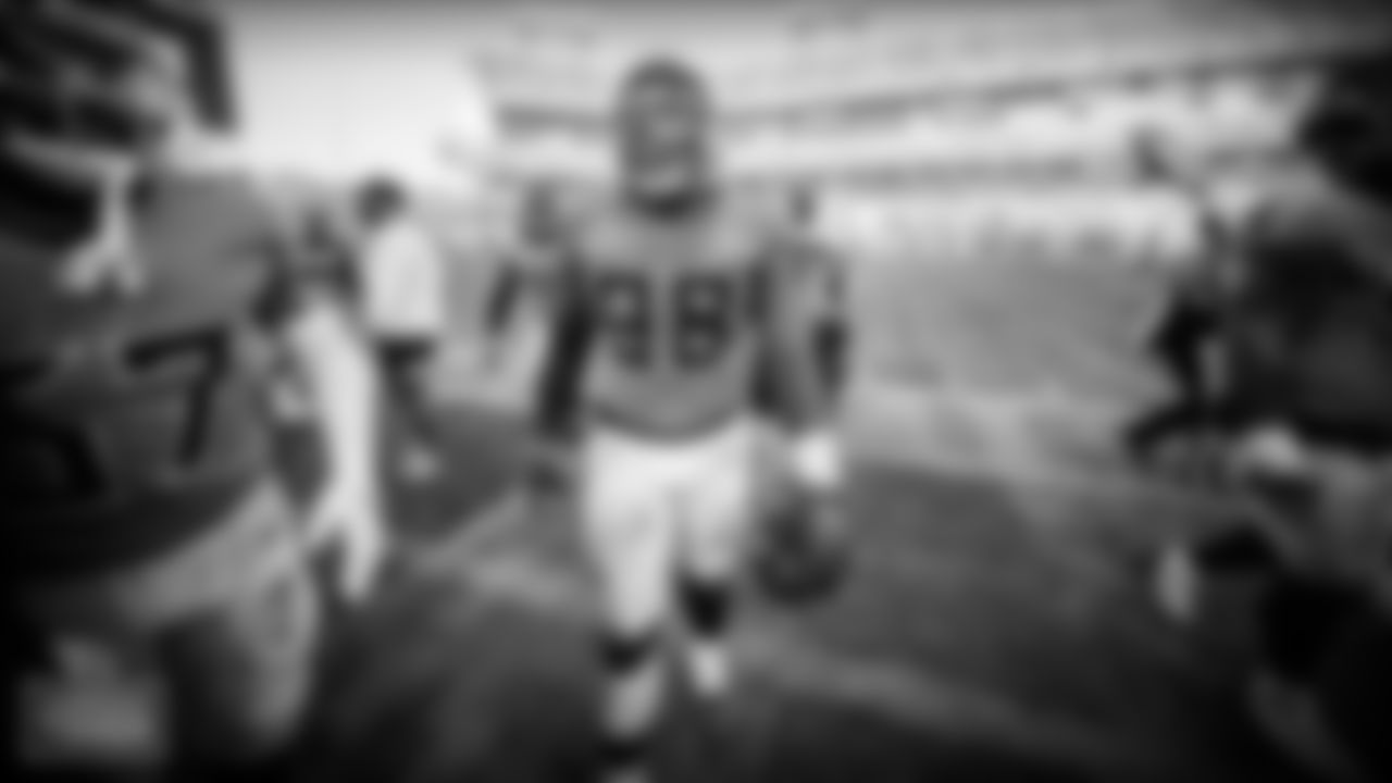 Defensive lineman Jeffery Simmons #98 of the Tennessee Titans after fumble recovery during the game between the Tennessee Titans and the Chicago Bears at Nissan Stadium on NOVEMBER 08, 2020 in Nashville, TN. Photo By Donald Page/Tennessee Titans