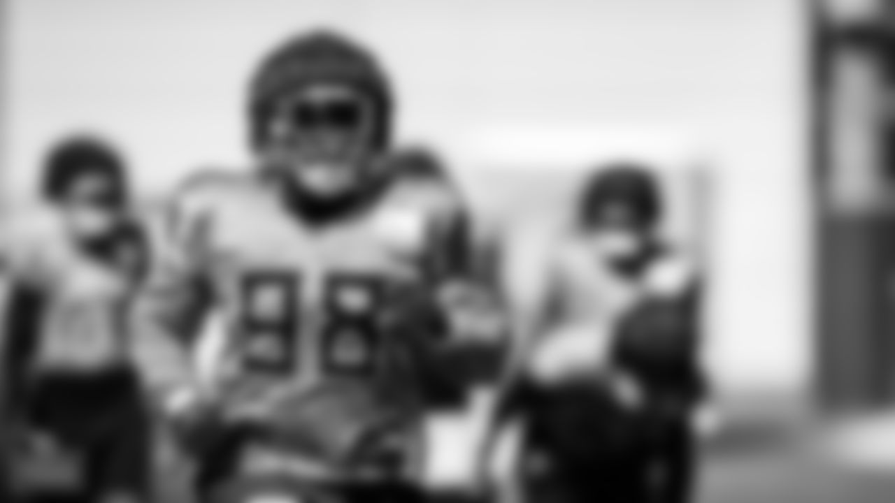 Defensive lineman Jeffery Simmons #98 of the Tennessee Titans during practice at Ascension Saint Thomas Sports Park on September 28, 2022 in Nashville, TN. Photo By Donald Page/Tennessee Titans