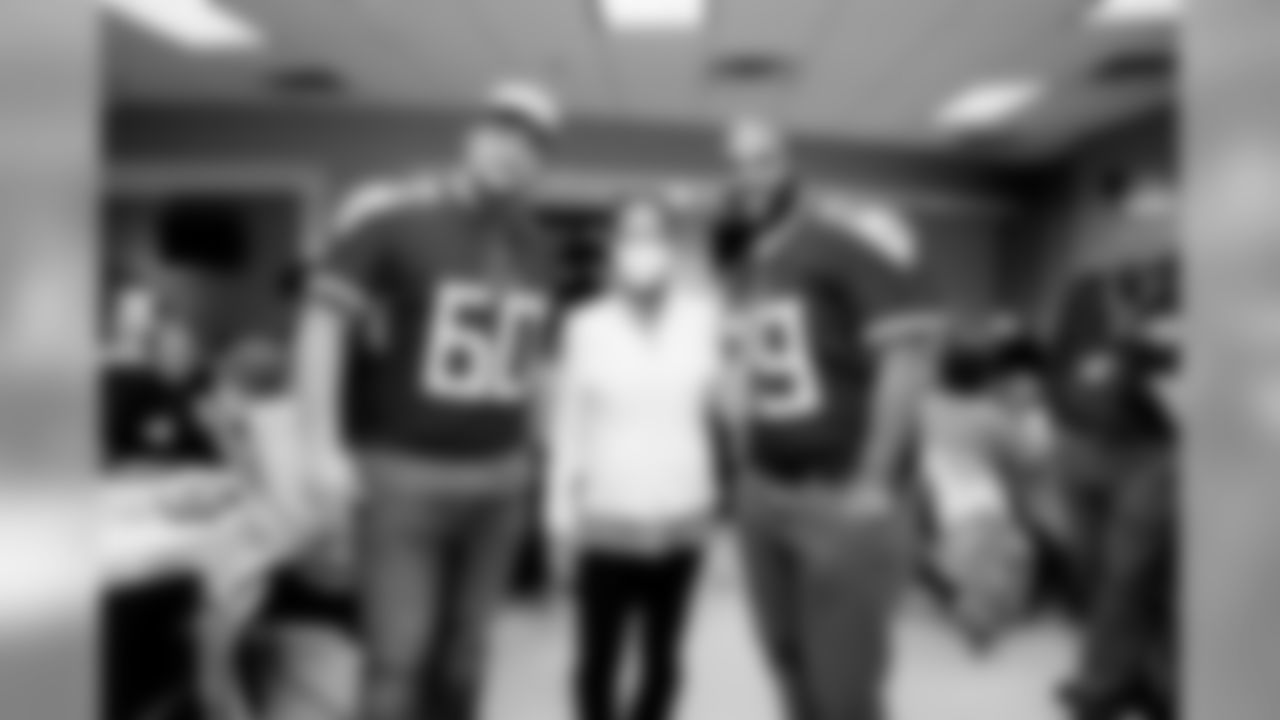 casey2018community63690seqn}