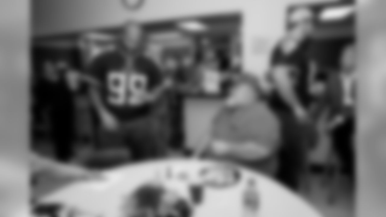 casey2018community63685seqn}