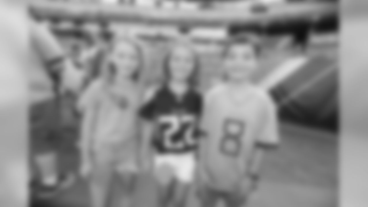 NASHVILLE, TN - AUGUST 17, 2019 - Tennessee Titans Fans during the preseason home game between the New England Patriots and the Tennessee Titans at Nissan Stadium in Nashville, TN. Photo By Kayla Schoen/Tennessee Titans
