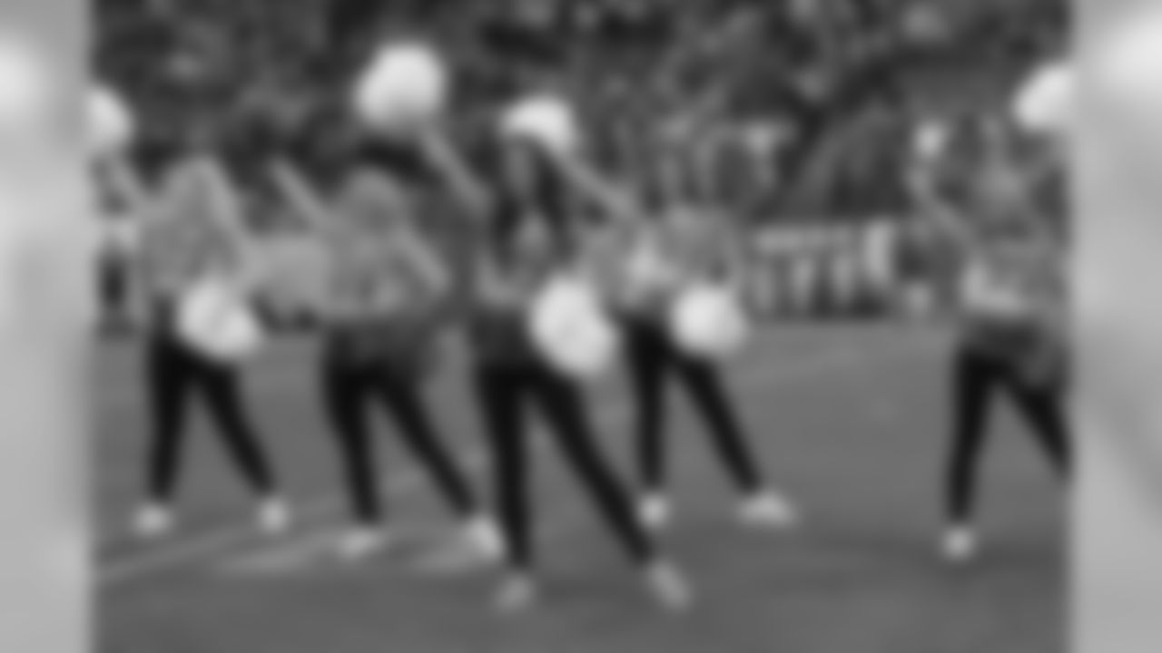 titans2018jets-cheer263380