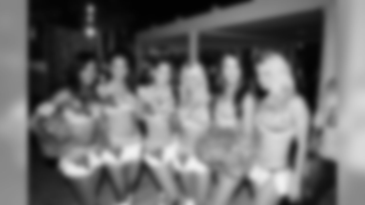Tennessee Titans Cheerleaders Appearance - Miller/Coors - Las Vegas, NV - Sept. 12, 2009.