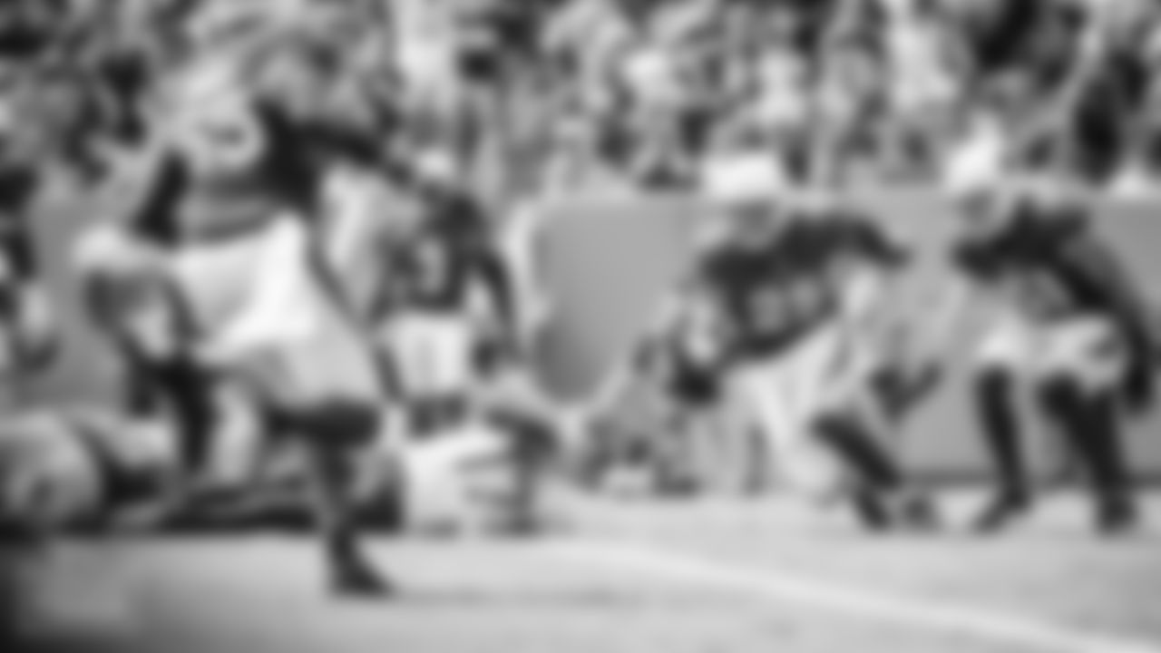 The Tennessee Titans and the Arizona Cardinals at Nissan Stadium on September 12, 2021 in Nashville, TN. Photo By /Tennessee Titans