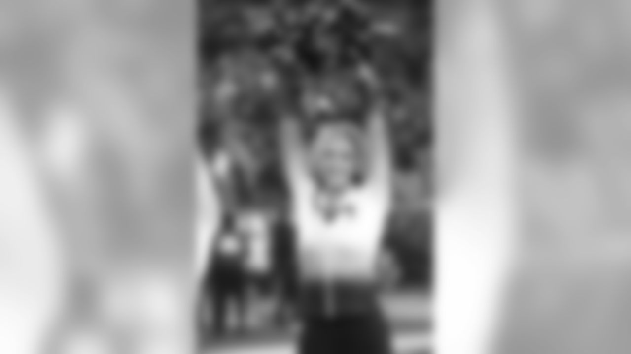 jags2018cheer163920seqn}