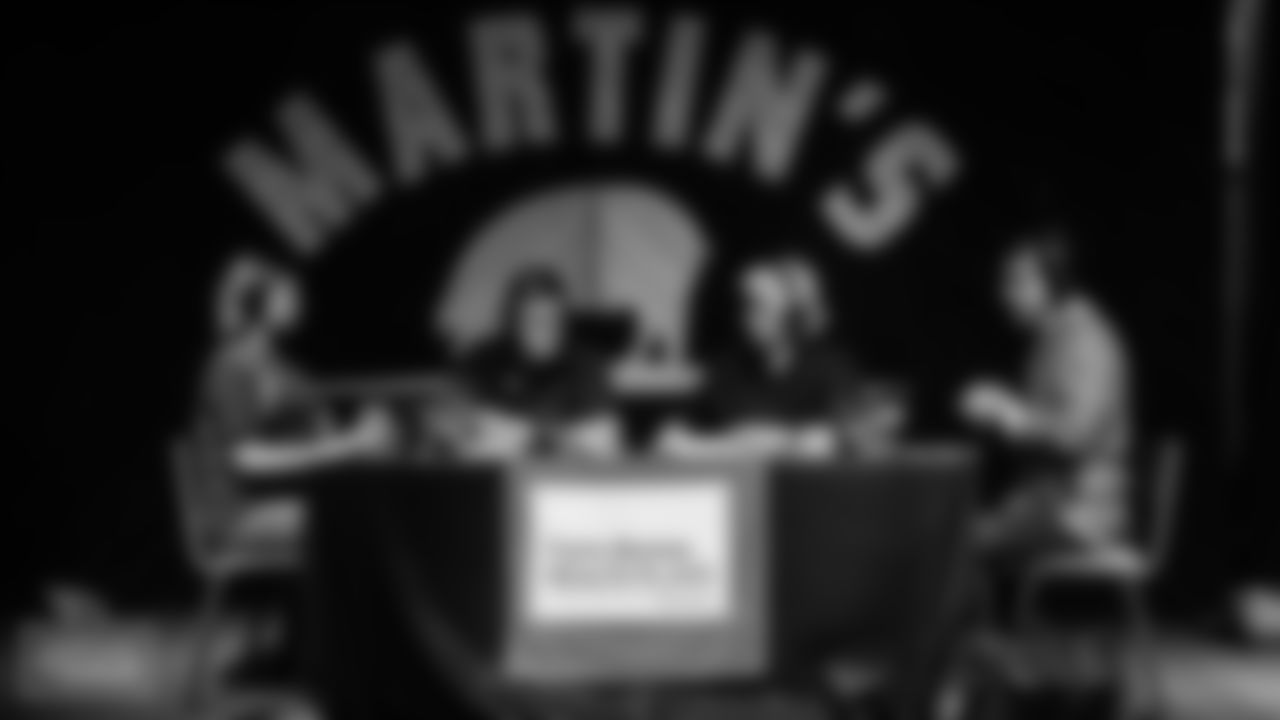 NASHVILLE, TN - April 10, 2022 - The Official Titans Podcast hits the road for one of six live podcast events at Martins BBQ in Nashville, TN. Photo By Donald Page/Tennessee Titans