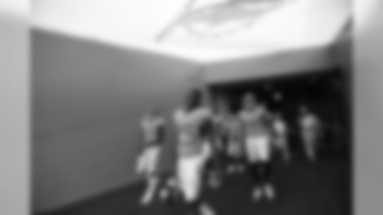 best2018dolphins-pregame247429
