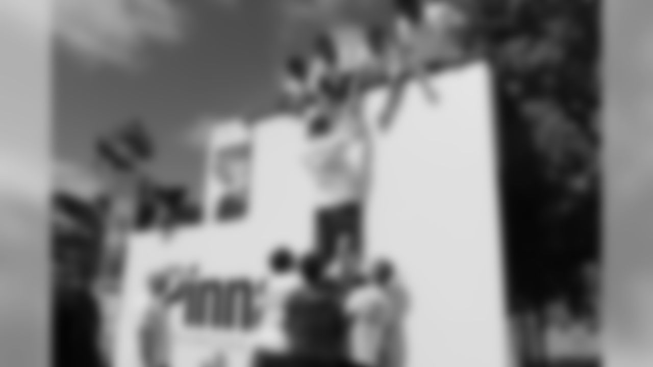 pinnacle2018wall55386