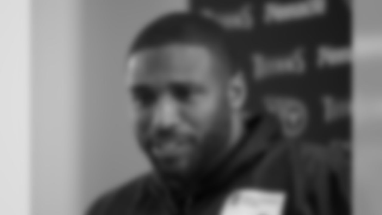 Tennessee Titans' linebacker Wesley Woodyard gives a press conference after an NFL training session at Syon House, in Syon Park, south west London, Friday, Oct. 19, 2018. The Tennessee Titans are preparing for an NFL regular season game against the Los Angeles Chargers in London on Sunday. (AP Photo/Matt Dunham)