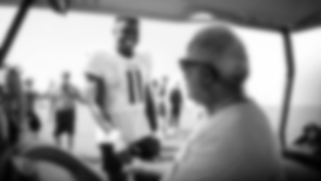 NASHVILLE, TN - OCTOBER 03, 2019 - Earl Campbell talks to Wide receiver A.J. Brown #11 of the Tennessee Titans after practice at Saint Thomas Sports Park in Nashville, TN. Photo By Donald Page/Tennessee Titans