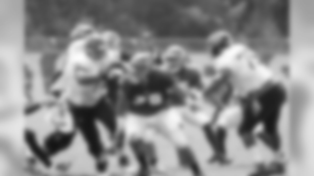 titans-bucs-practice-180815c43894