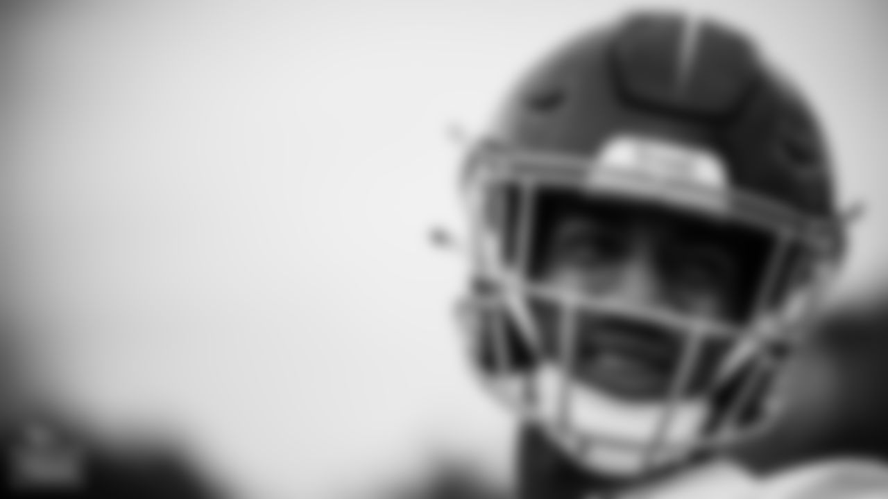 Wide receiver Dez Fitzpatrick #10 of the Tennessee Titans during practice at Ascension Saint Thomas Sports Park on October 26, 2022 in Nashville, TN. Photo By Cameron Faulkner/Tennessee Titans