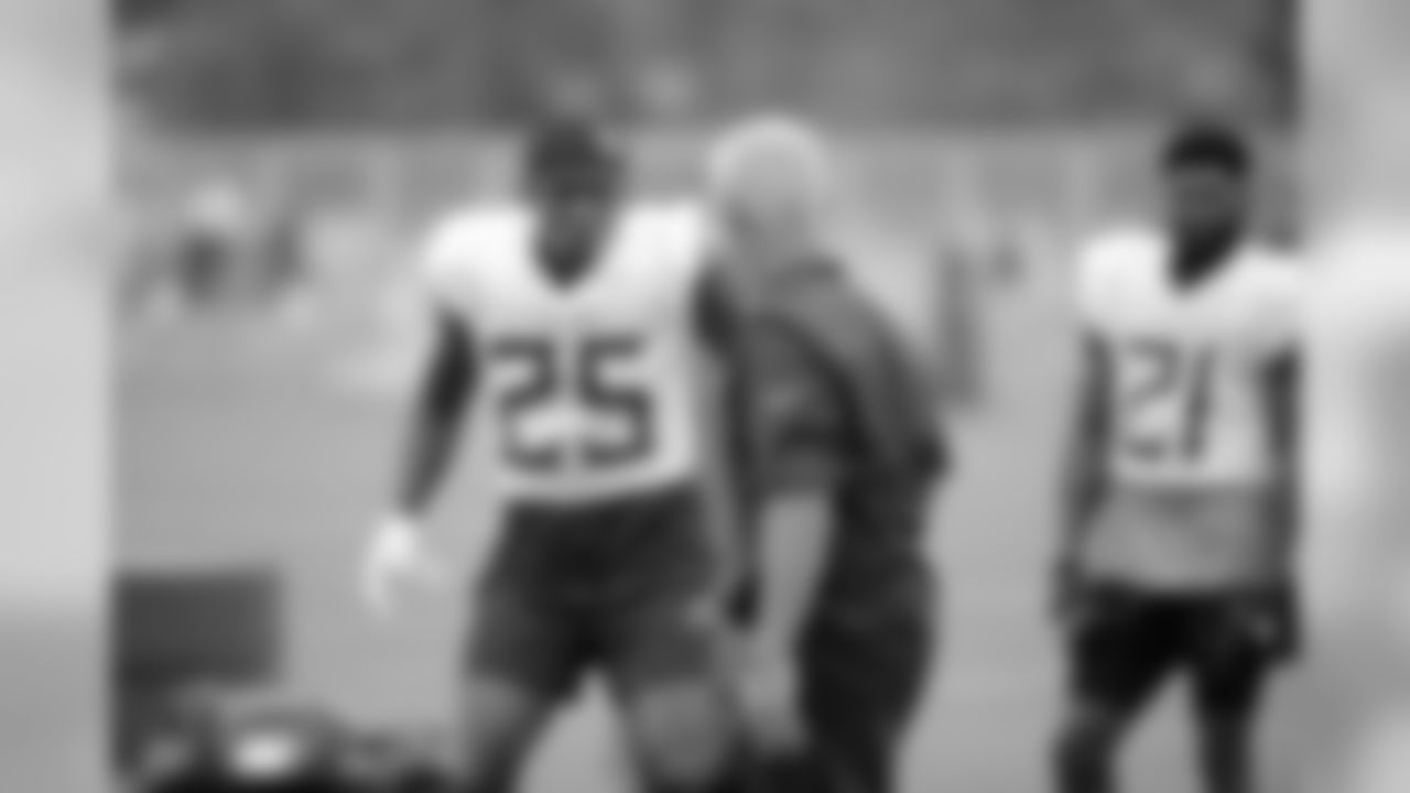 training-camp-buccaneers-180816b44176