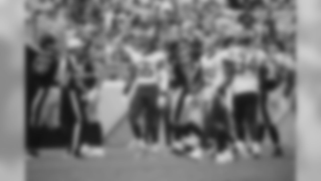 titans-steelers_2018c45175