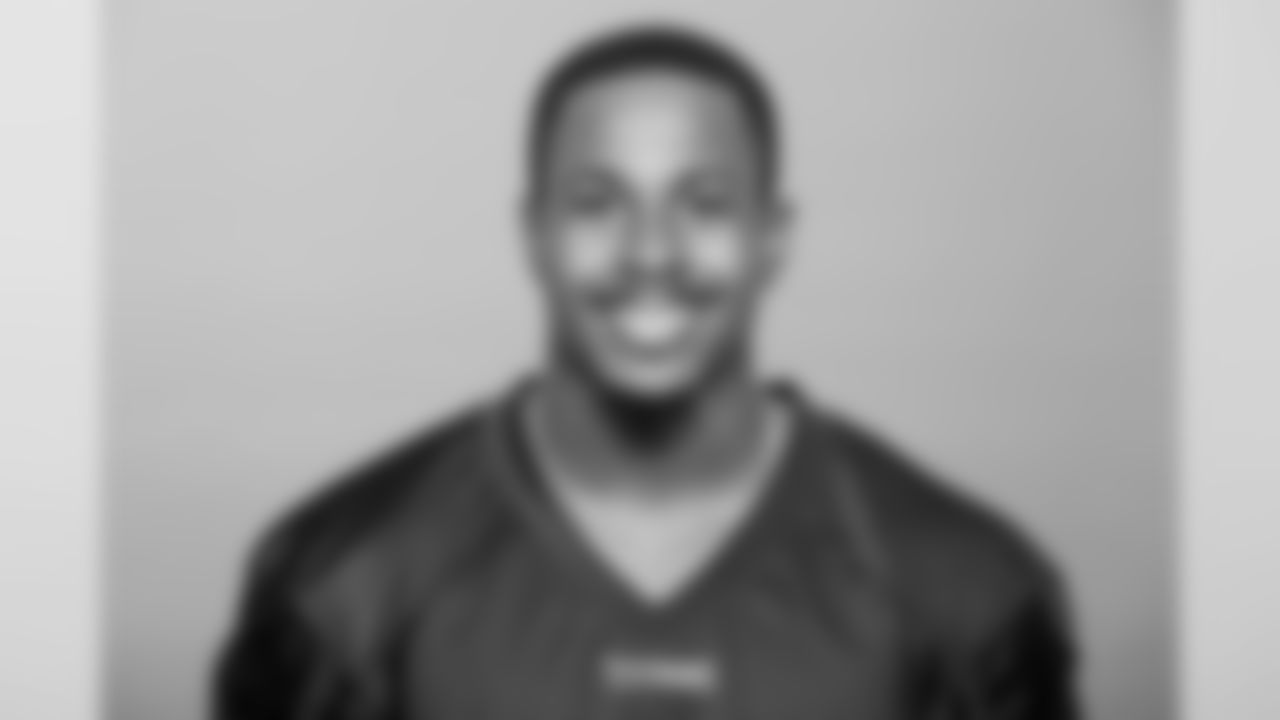 #15 - WR Darius Jennings