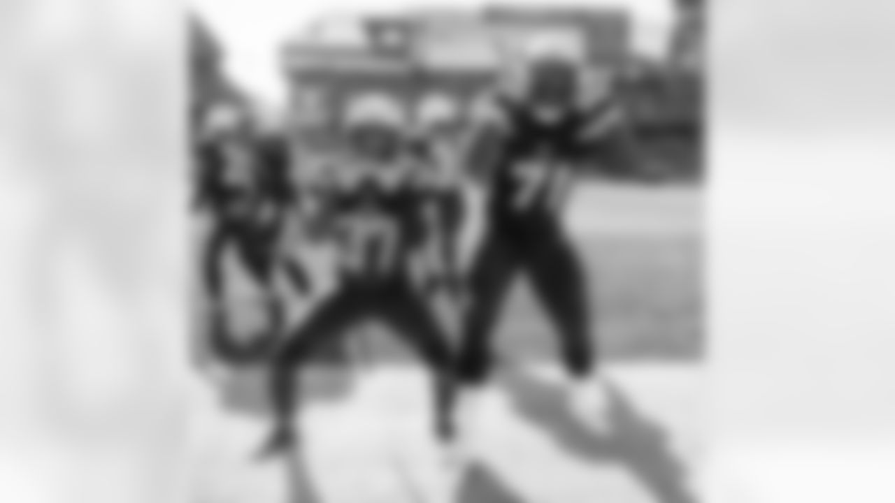 Jahleel Addae and Damion Square pose for a picture in the end zone during the Week 6 matchup against the Cleveland Browns.