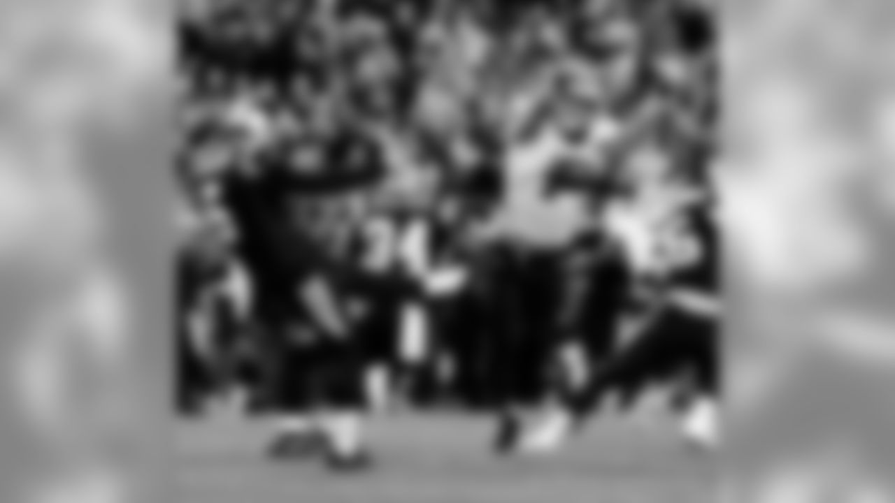 Saints 12 - Carolina 9 (W)
New Orleans Saints 2018 Season
Michael C. Hebert