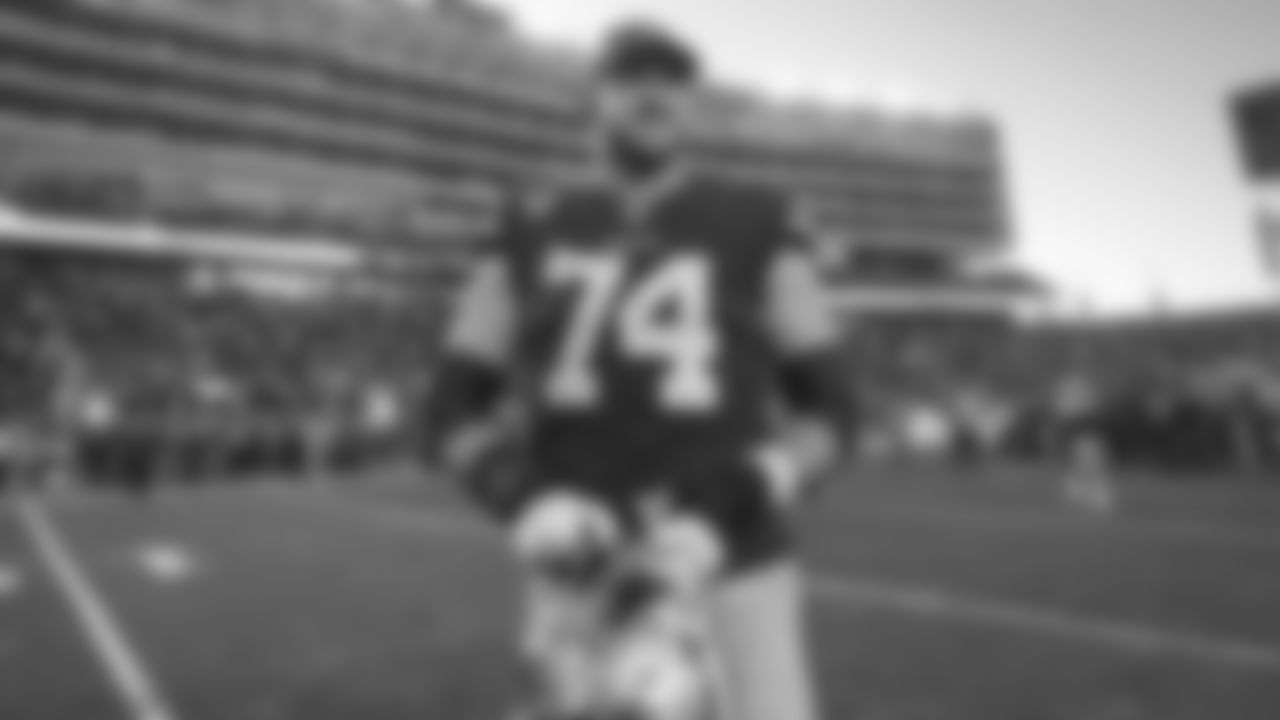 T Joe Staley