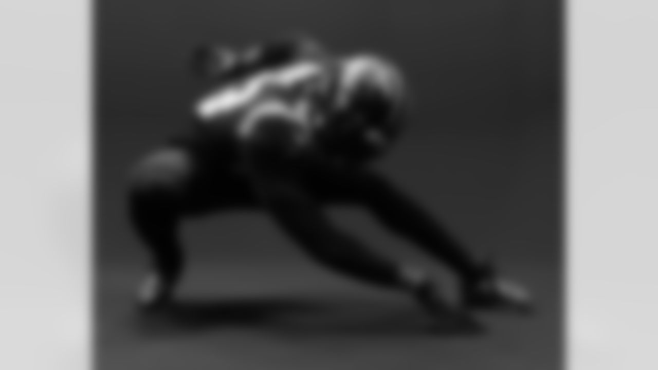 2022 Panthers black helmets and uniforms
