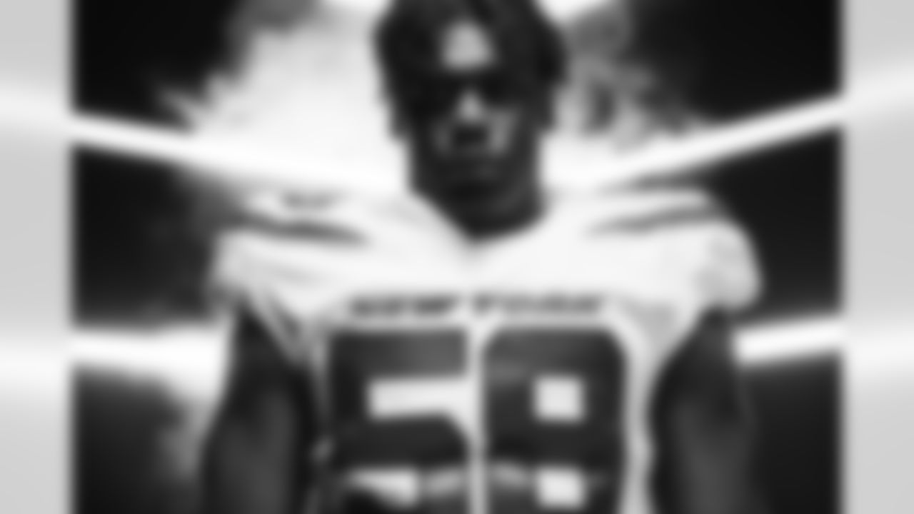 DE Carl Lawson
