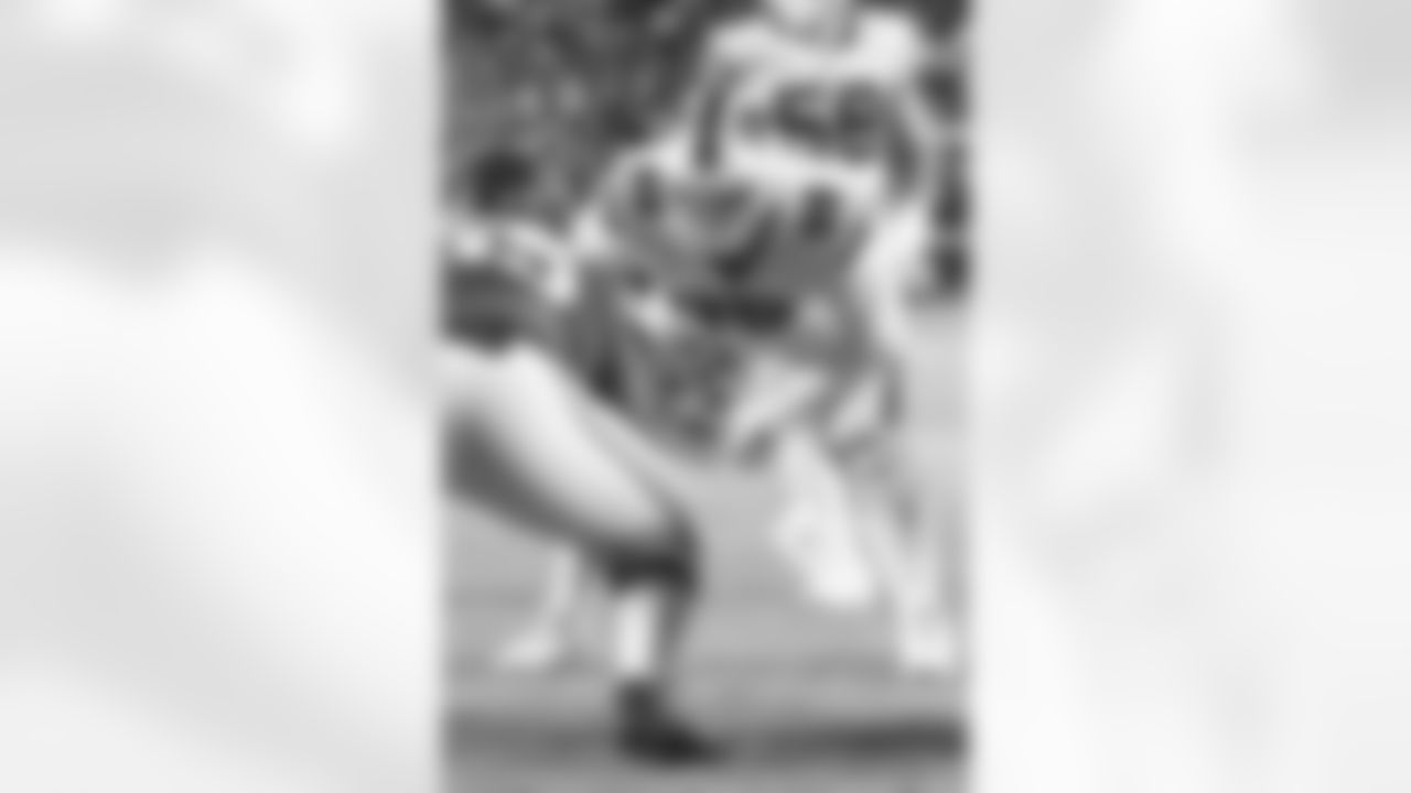 DT Harrison Phillips