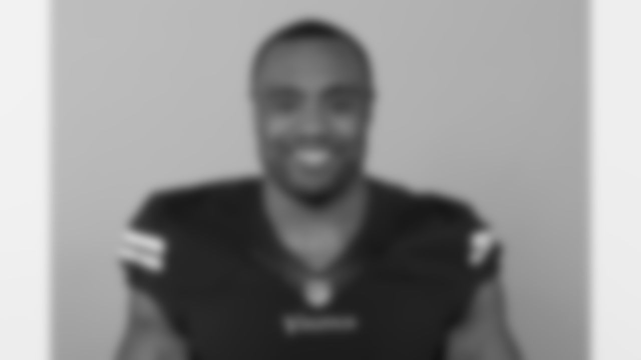 97 DE Everson Griffen