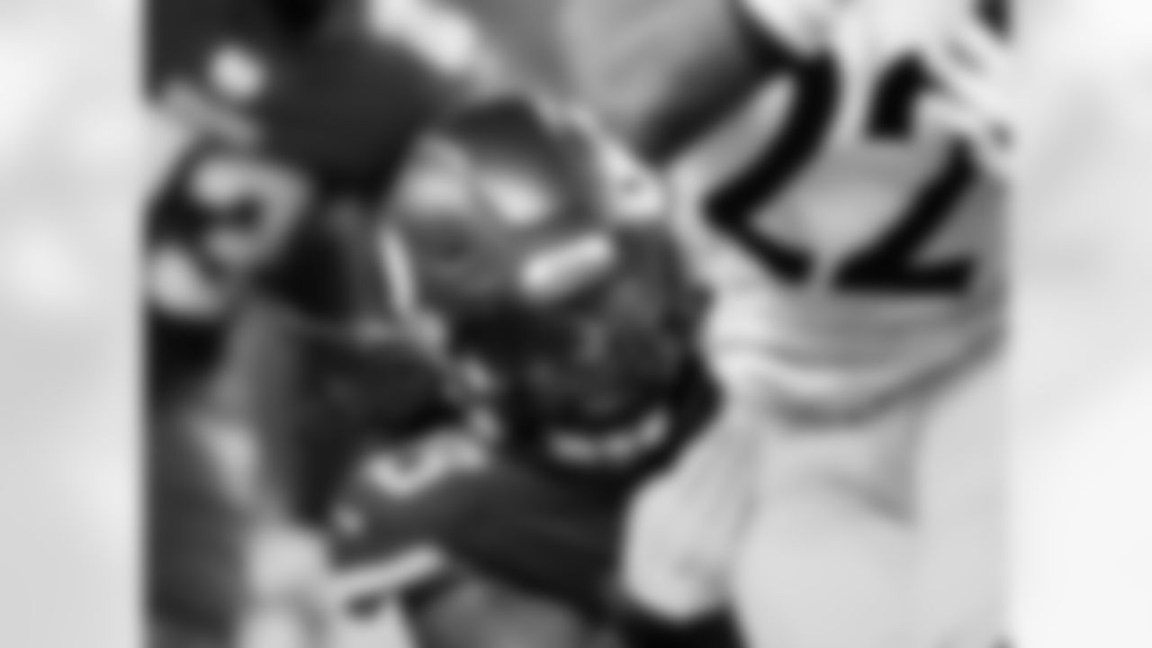DE Patrick Jones II