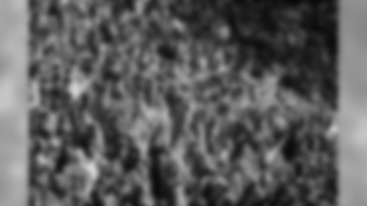 2019_1215_Chargers_Away_0566
