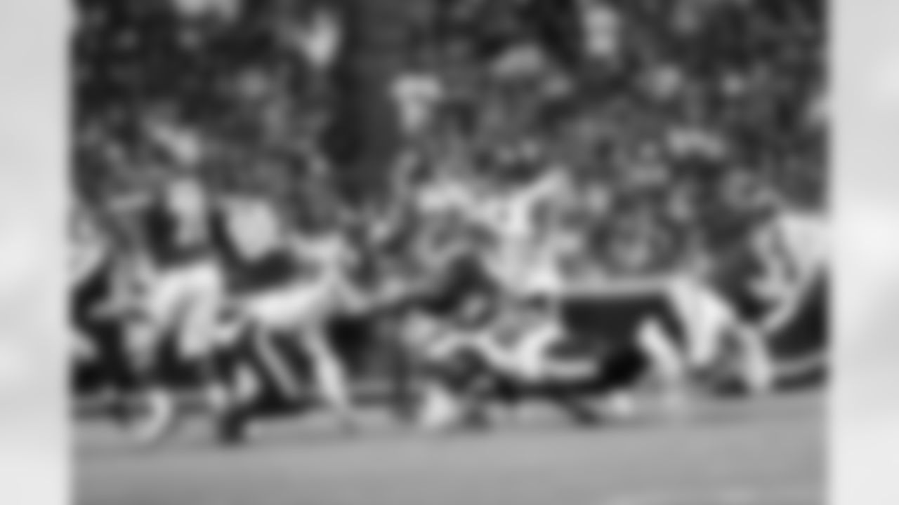 0827_Away-1-25