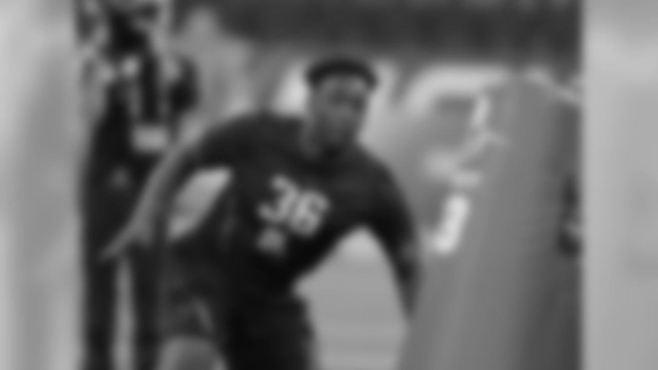 DT Jalyn Holmes