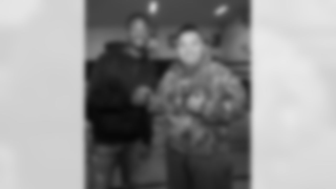 2018_1120_CR_DiggsTurkeyGiveaway_0063