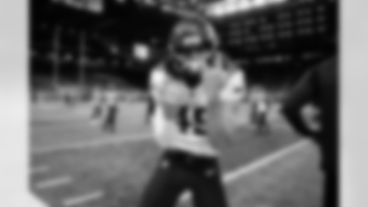 LB Troy Dye
