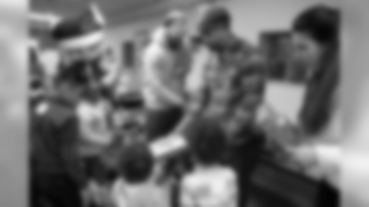20191209_AnthonyBarrsHolidayParty_119