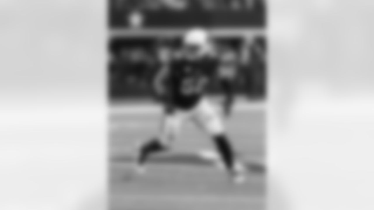 LB Jordan Hicks