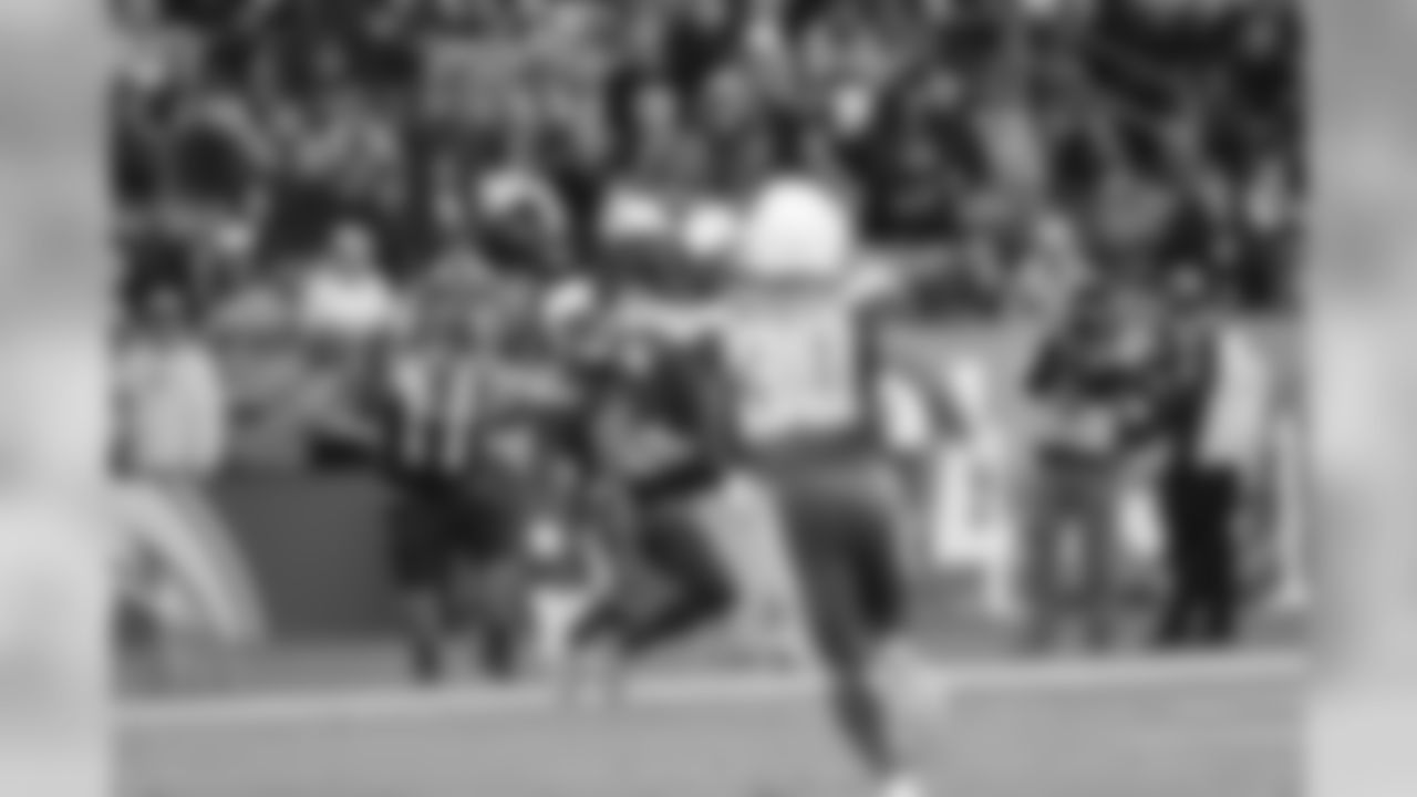 Chargers-377