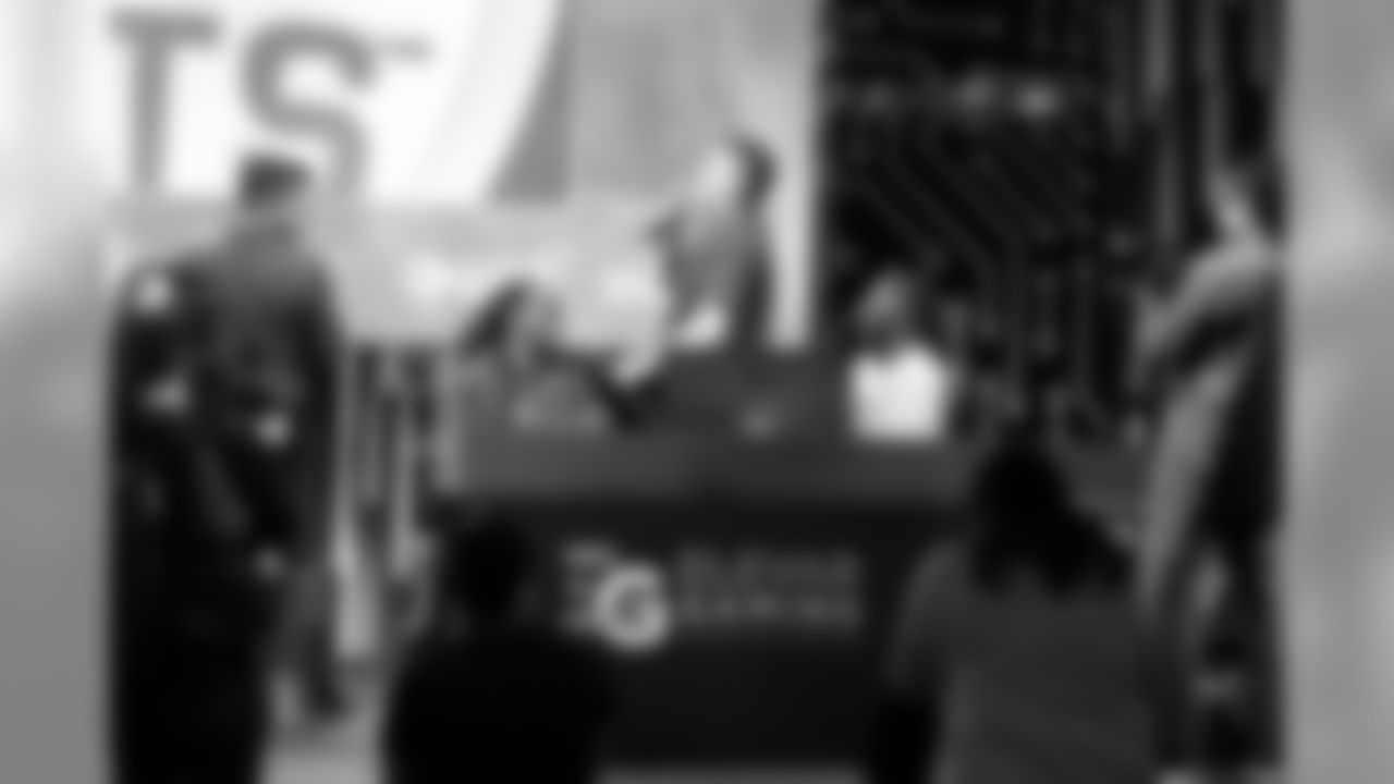 2019-02-15 Vikings pics - Player Up eSports Tournament-Mystic Lake Casino-Darin Kamnetz-178