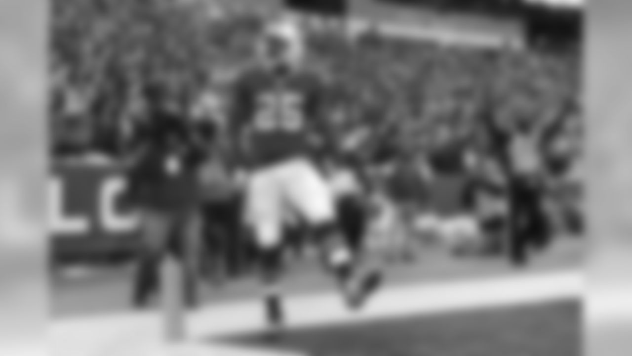 Bills running back LeSean McCoy put together the sixth 1,000-yard season of his career in 2017 when he rushed for 1,138 yards and six touchdowns.