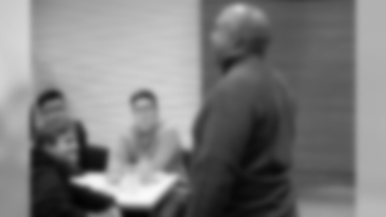 2018_1116_CommunityRelations_TheBirthdayClub_0015