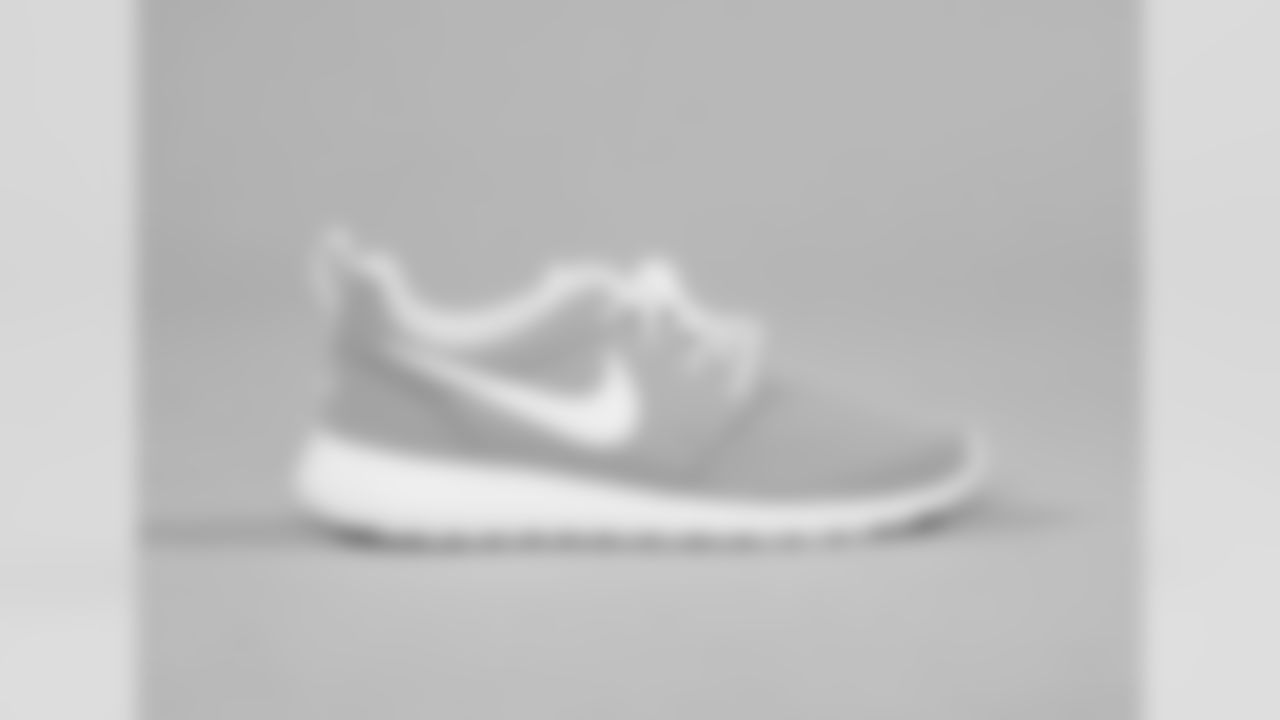 2018_1011_CrucialCatchShoes_0023