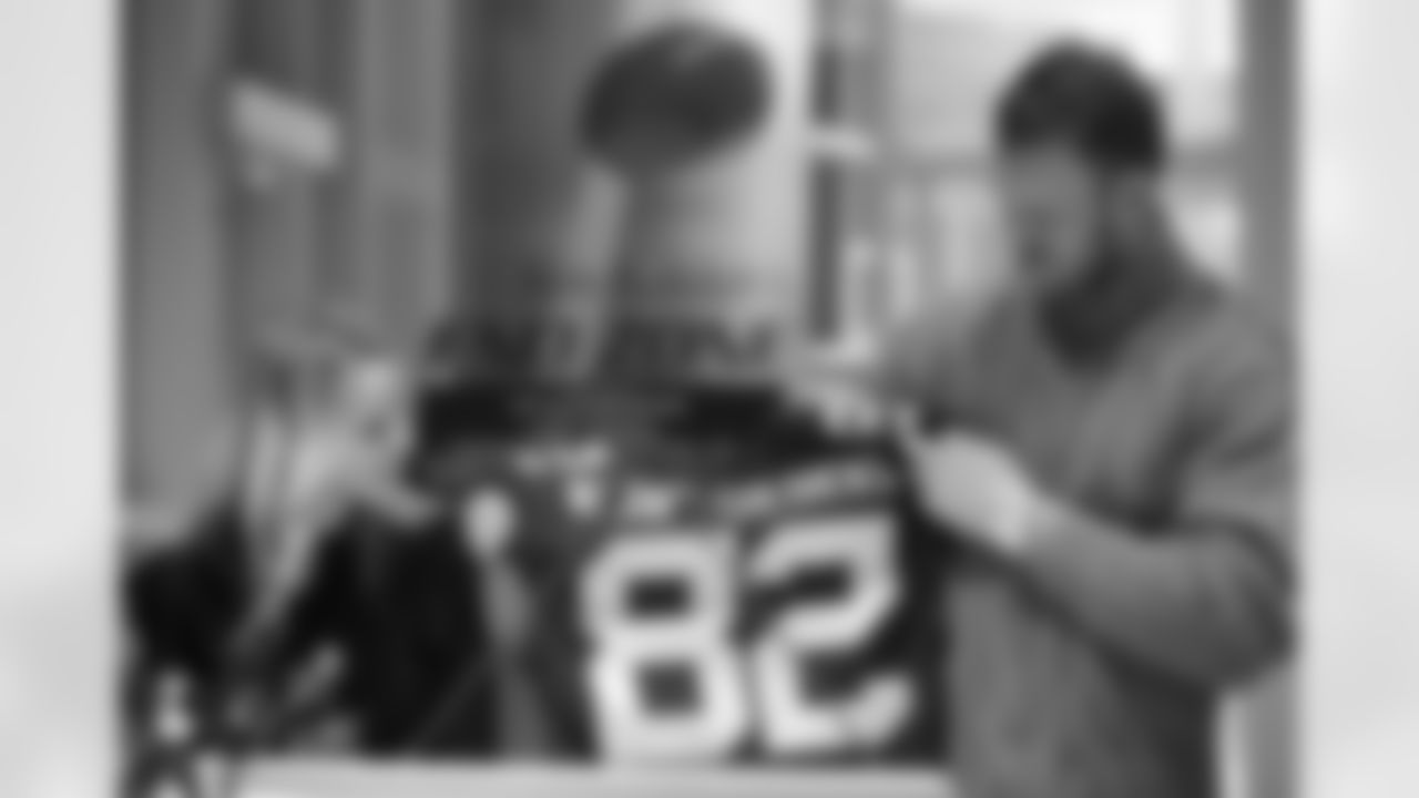 2017_1219_CR_KyleRudolphEndZone_RibbonCutting_0040