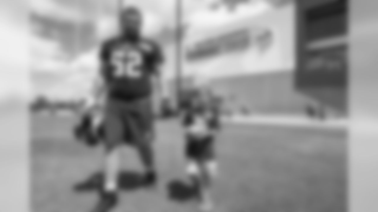 2019_0727_TrainingCamp_HelmetHike_0012