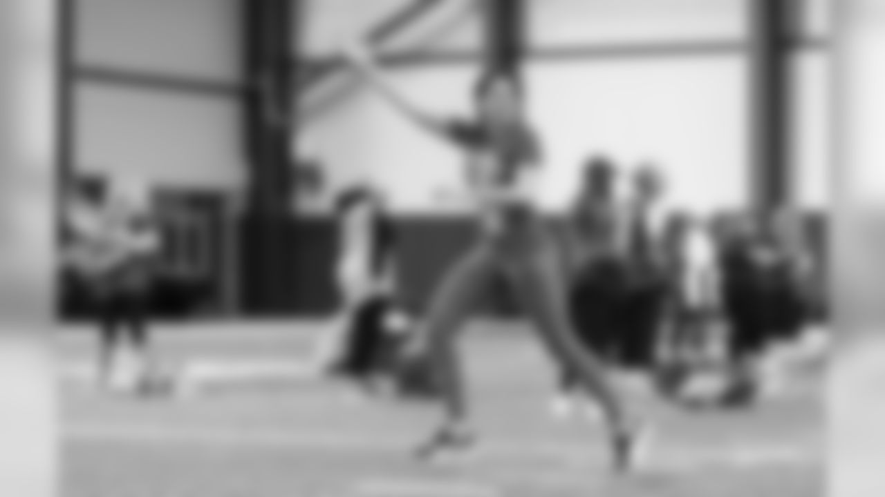2019_0518_Event_WomensFootballCamp_0127